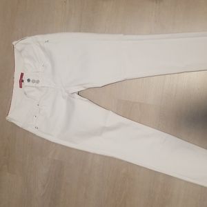 White YMI Jean's size 5-6